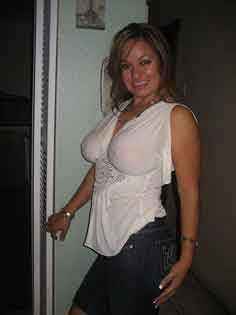 horny milfs Saxeville